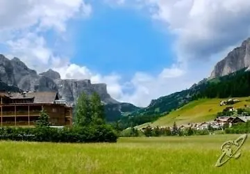 Hotel La Tambra Corvara In Badia